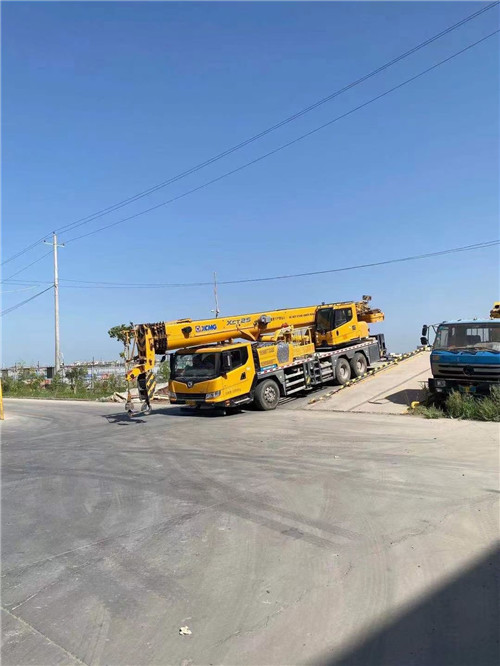 天涯区吊车作业时，可能会产生哪些额外收费项目？